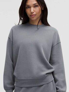 Lululemon Softstream Womens Crewneck Oversized Solar Gray Classic Minimalist XS